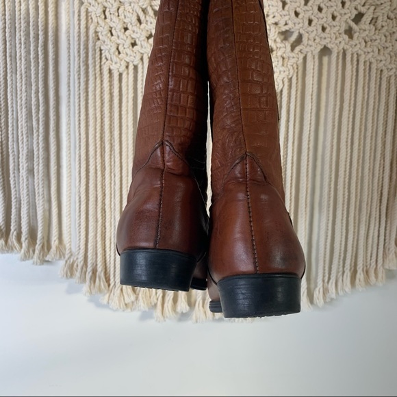 Vintage Leather Winter Brown Boots - Picture 11 of 12